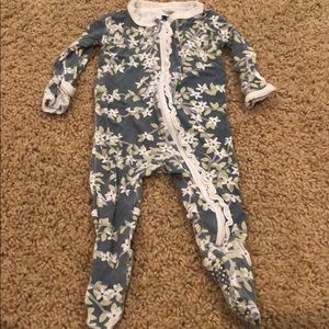 Kickee ruffle zipper footie 3-6 months flowers